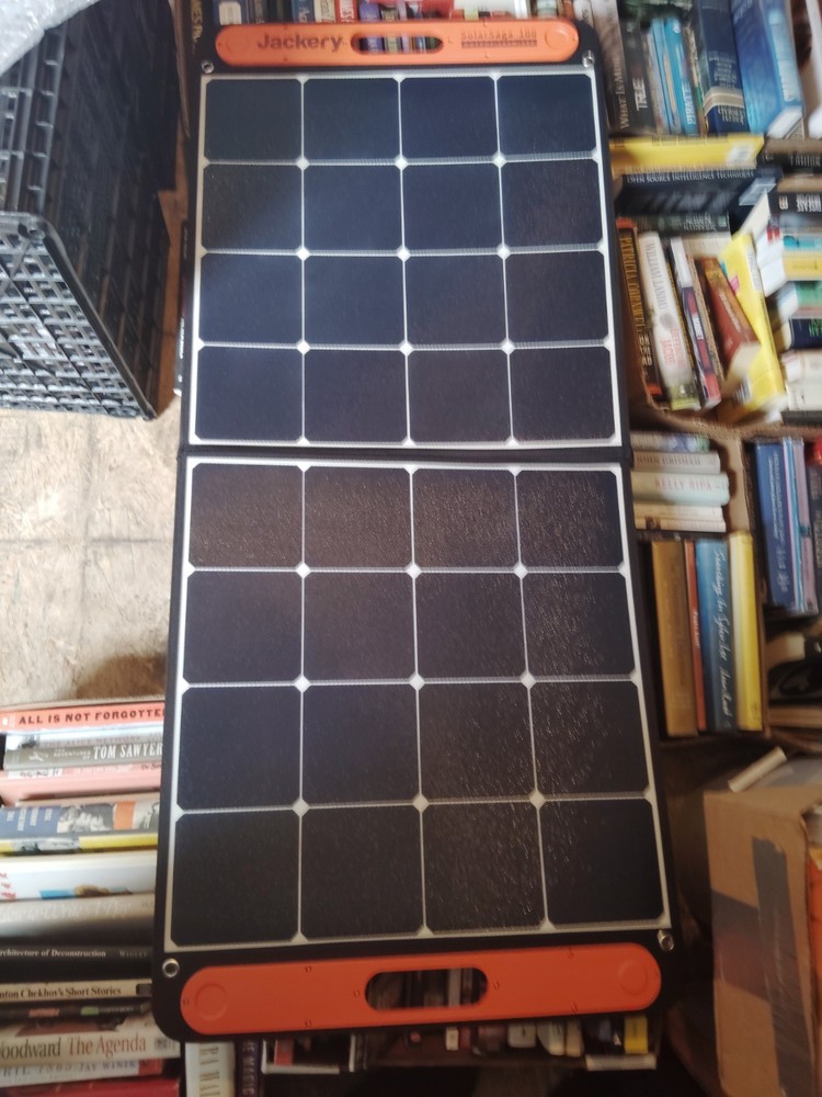 Jackery SolarSaga 100W Solar Panel – SP100BK1