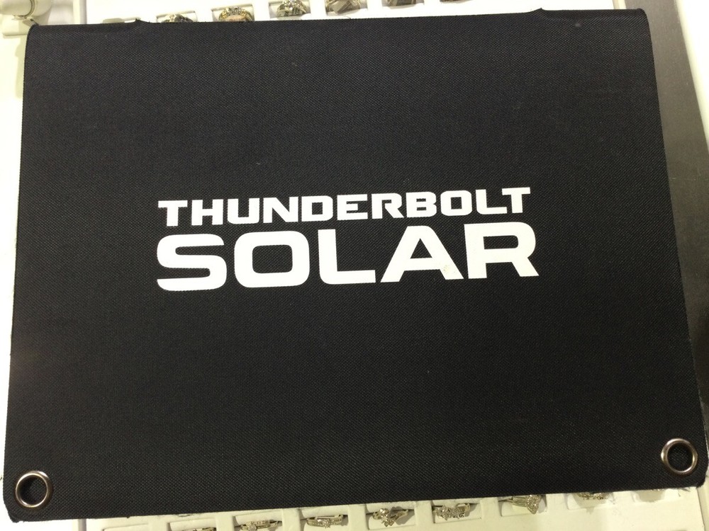 Thunderbolt 18W Foldable Solar Panel (CJL047791)
