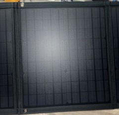 120-Watt Foldable Monocrystalline Solar Panel with Multiple DC Outputs and Cable