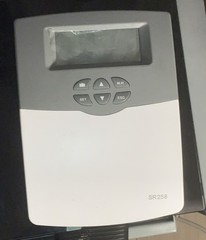 SOLAR Controller SR258 Pressurized Water Heater /Heating System 110-240V NEW