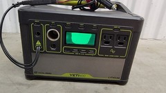 Goal Zero Yeti 400 Portable Power Station Lithium, No Charger DAMAGED WORKING