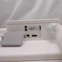 Low Power Solar Powered Communication Device