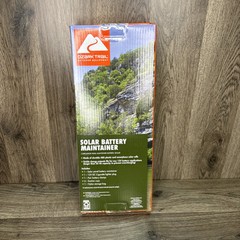 Ozark Trail 12V 2.5W Portable Solar Battery Maintainer Black NEW