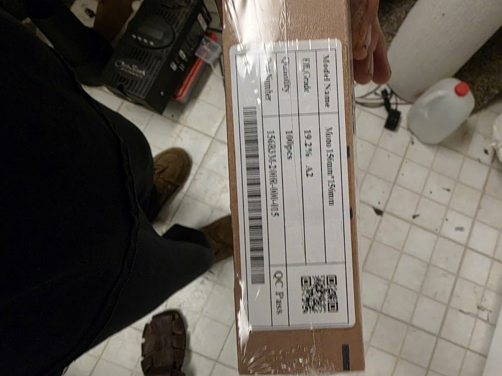 Grade A Solar Cells.Mano crystalline cells Top Of The Line Cells. 6×6 Non Tab