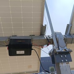 Solar Tracker Controller Battery Single-Axis Solar Tracking system