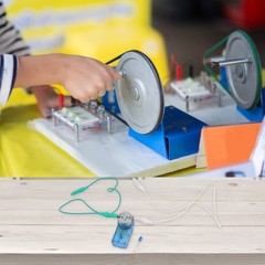 Multi Functional Hand Crank Generator and Gearbox for Small Power Generation