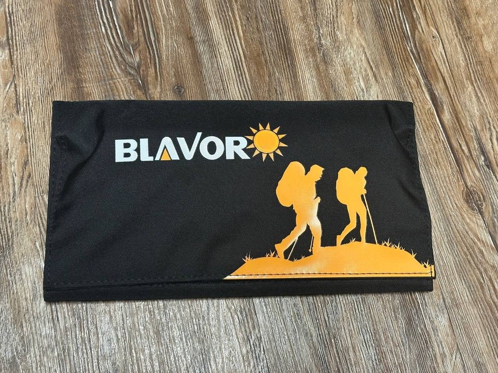 BLAVOR 30 Watt foldable solar panel with USB