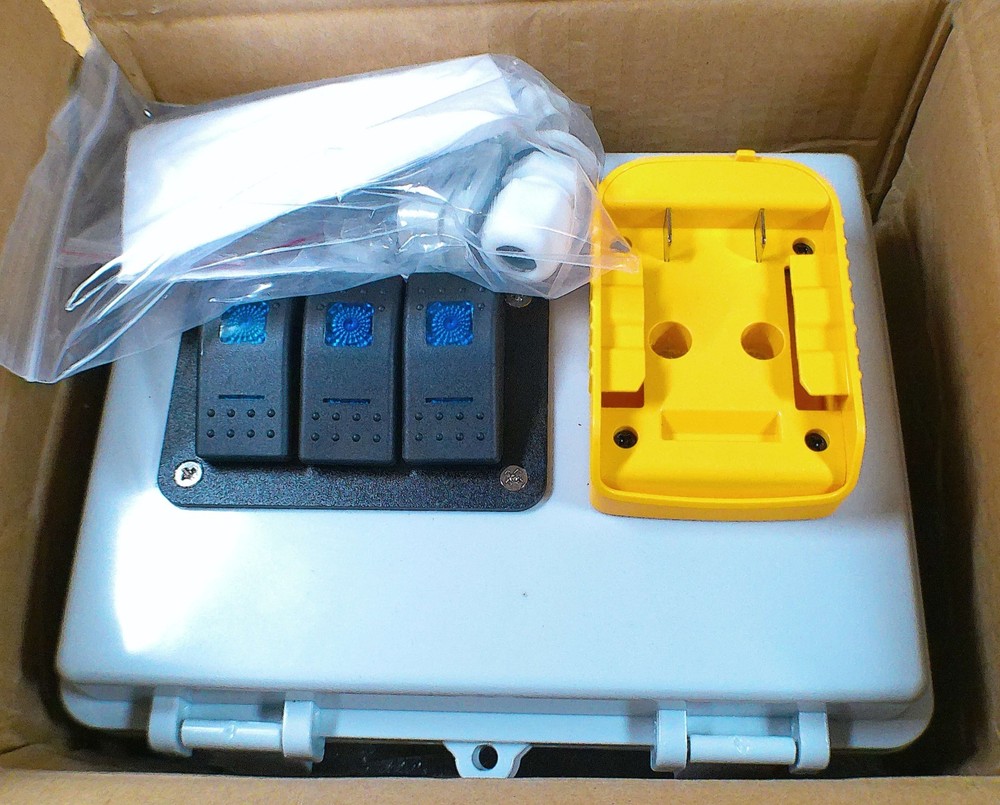 Power Distribution Box with Battery Adapter Fit for De.Walt 20V Battery