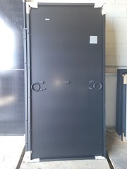 LA SOLAR 450W BLACK ON BLACK Solar panel