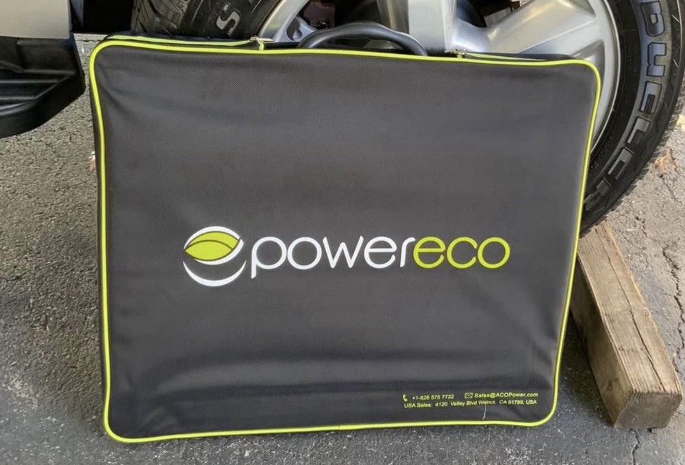 PowerECO 100 Watt Portable Solar Panel W/20 Amp 12/24 Volt Charge Controller￼