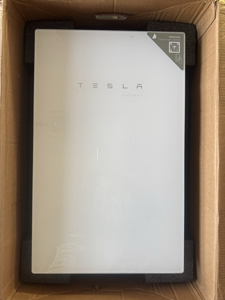 Tesla PowerShare Gateway 3V