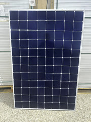 40pc Pallet SPR-E20-330-COM Sunpower 330 Watt Maxeon Cells