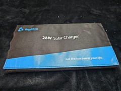 BigBlue 28W Portable Solar Charger Foldable USB Solar Charger B401 Excellent