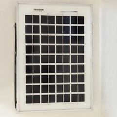​Topray TPS105-10P 10-Watt Solar Panel Module 12 Volt Charger with Tilt Stand