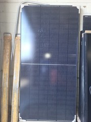 LA SOLAR 550W BLACK ON BLACK Solar Panel