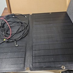 EcoFlow 110W Portable Solar Panel Foldable – Zipper broke on carry case.