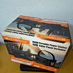 【NEW】WATTBRICKS ENERGY 120-WATT PEAK PORTABLE POWER STATION & SOLAR PANEL BUNDLE