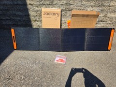 (2) NEW Jackery SolarSaga 200W Portable Solar Panels