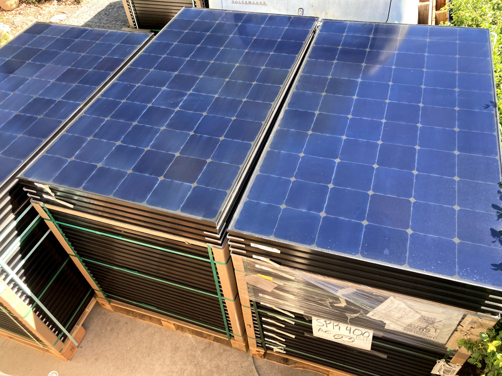New SunPower Maxeon all-black 400W solar panel, model SPR-A400-BLK-G-AC
