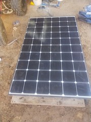 LG 375.Watt Solar Panels In Excellent Condition There 6 of them max voltage 1000