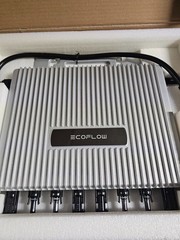 Ecoflow Stream Microinverter 1200 Watt US Plug 4 Panel Balcony or Ground Solar