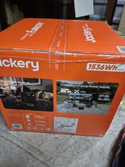 Jackery Explorer 1500 v2 Solar Generator with 100 Air Solar Panel