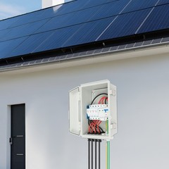 4 String Solar PV Combiner Box 63A Circuit Breaker Solar Panel System Waterproof